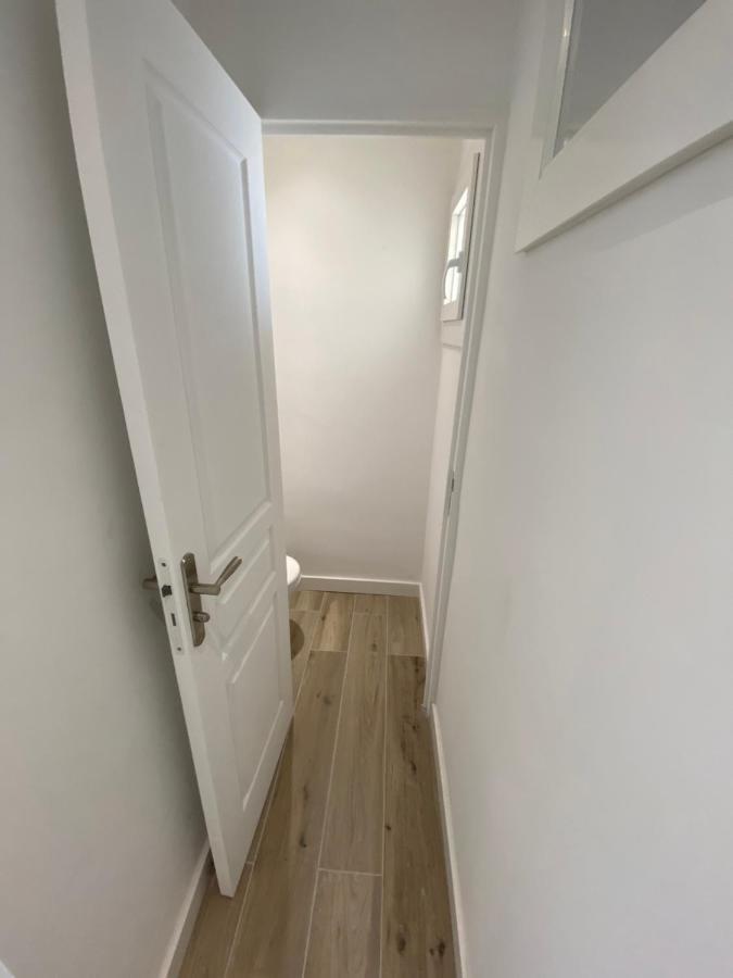 Ajaccio Magnifique T2 37M2 Centre Ville Vue Mer Au Bord De La Plage Neuf 4 Couchages Balcon Parking Prive Ferme Clim Wifi Exterior foto